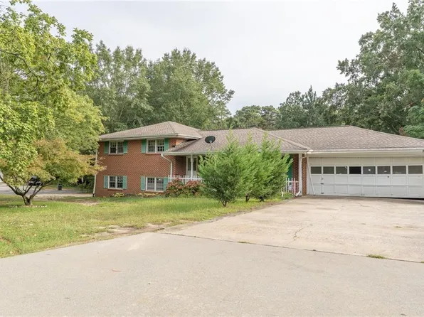 931 Rockbridge Rd, Norcross, GA 30093
