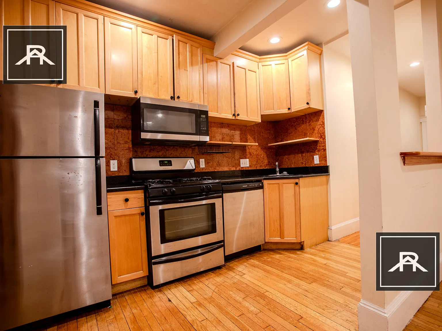 4 bed, 3.0 bath, 1200 sqft, $6,900 — Photo 1