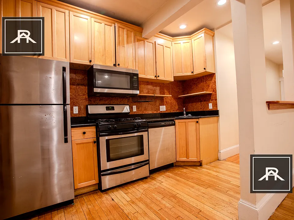 63 Babcock St #1