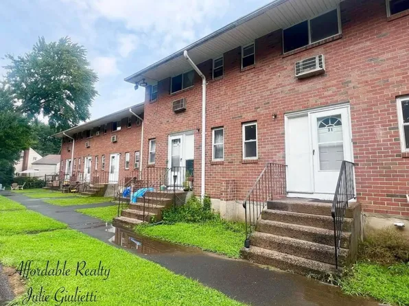 1 Henderson Dr, East Hartford, CT 06108