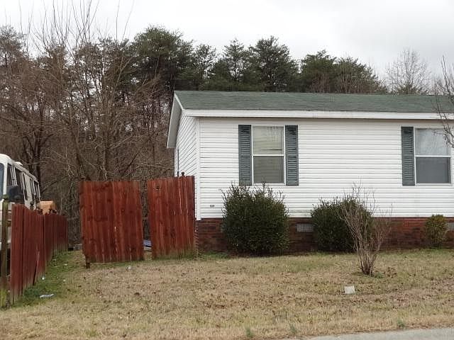 1st image of 202 Hollar St