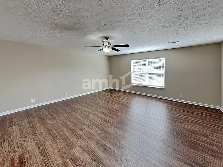 119 Crestwood Ln — Photo 14