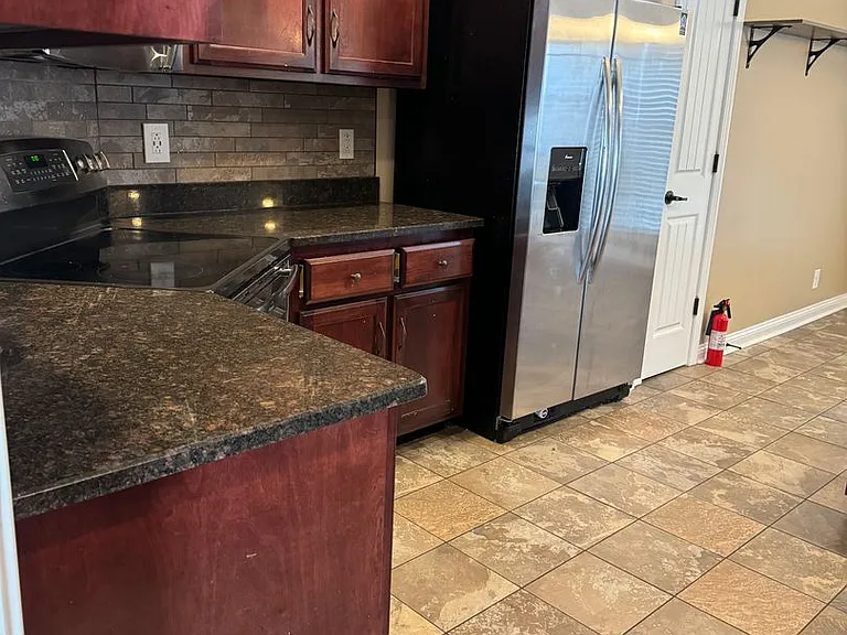1701 Winterhaven Ct — Photo 8