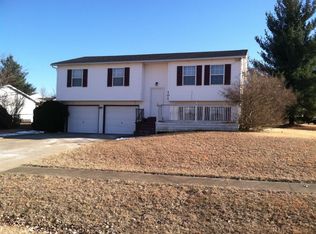 101 Morninglory Ct, Radcliff, KY 40160