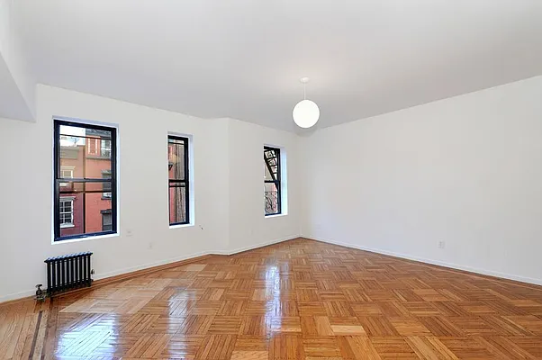 Rented by Aether Property Group | media 18