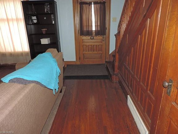 3rd image of 602 Fair Ave NW