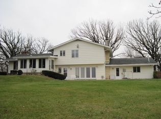 9257 Route 52 S, Dubuque, IA 52003