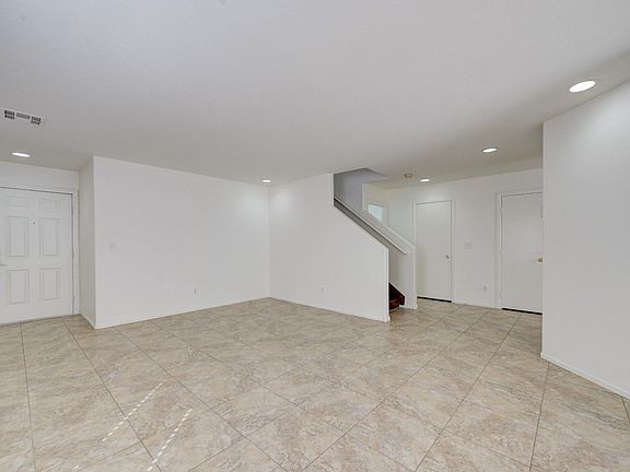 5th image of 5626 Doubleday St