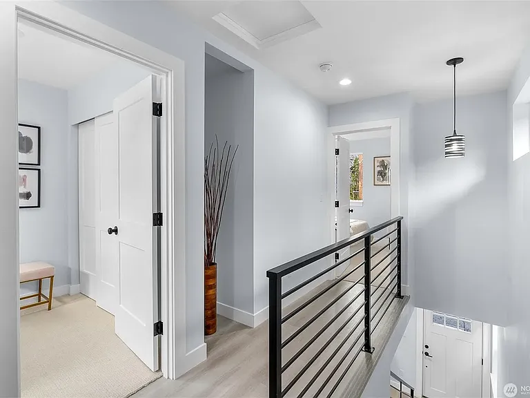1051 S Thistle St #B — Photo 7