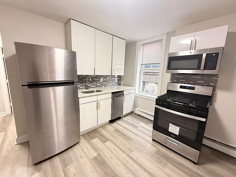 6208 Palisade Ave #3E — Photo 1