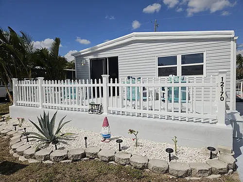 12170 Palm Dr Photo 1