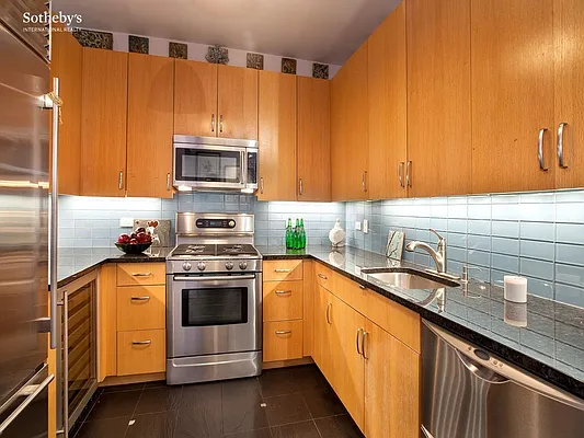 Rented by Sotheby's International Realty | media 16