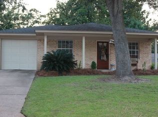 110 Myrtle Ave, Ocean Springs, MS 39564