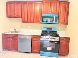13 Chatham Ct, East Windsor, NJ