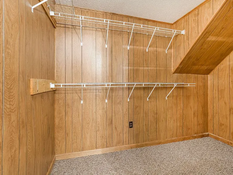 717 Milling Rd — Photo 15