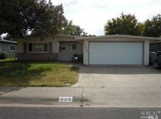 225 Juniper St, Vacaville, CA 95688