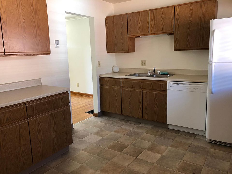 2nd image of 1183 Eastfield Rd