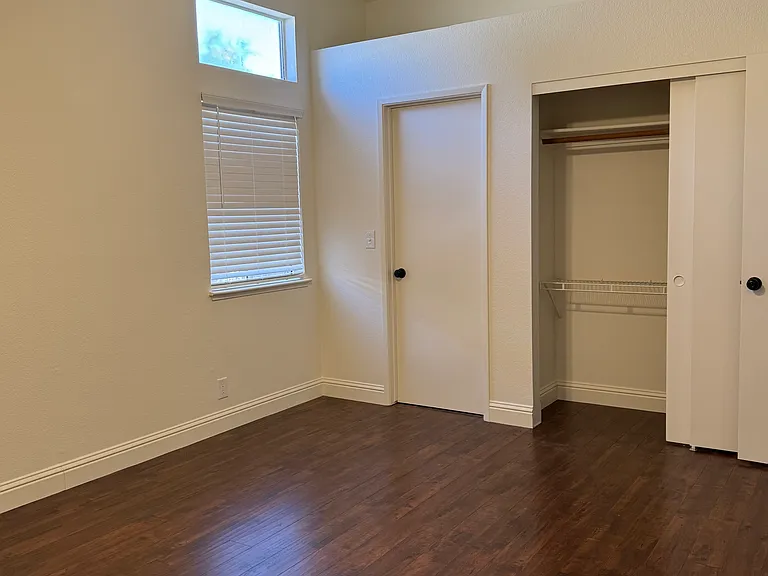 16920 Yvonne Dr — Photo 13