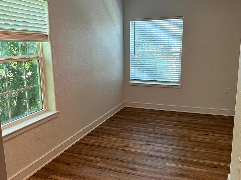 116 Hann St #15 — Photo 6