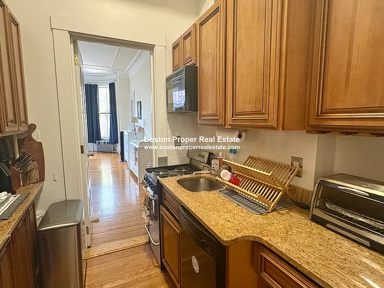 381 Commonwealth Ave #2 — Photo 8