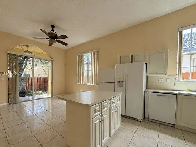 15339 SW 32nd Ter — Photo 18