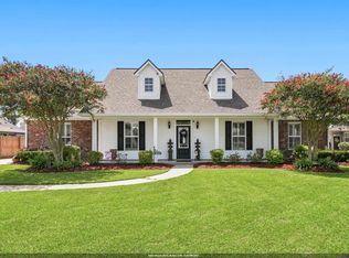 12031 Coueron Dr, Saint Amant, LA 70774