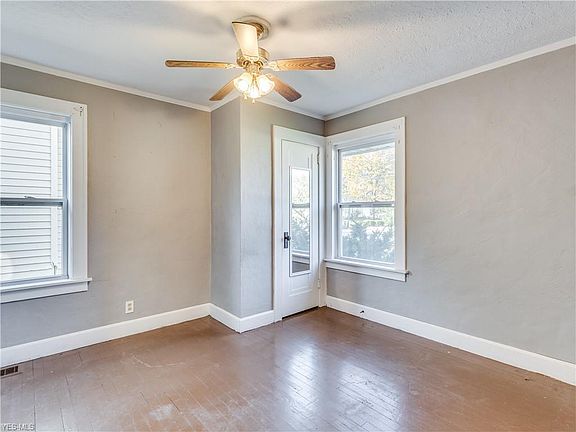 4th image of 1210 Douglass Ave