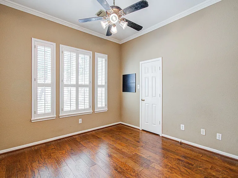 22539 Bristolwood Ct — Photo 15