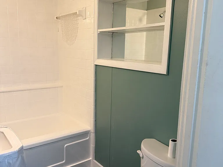 1124 E 1st Ave #B — Photo 3