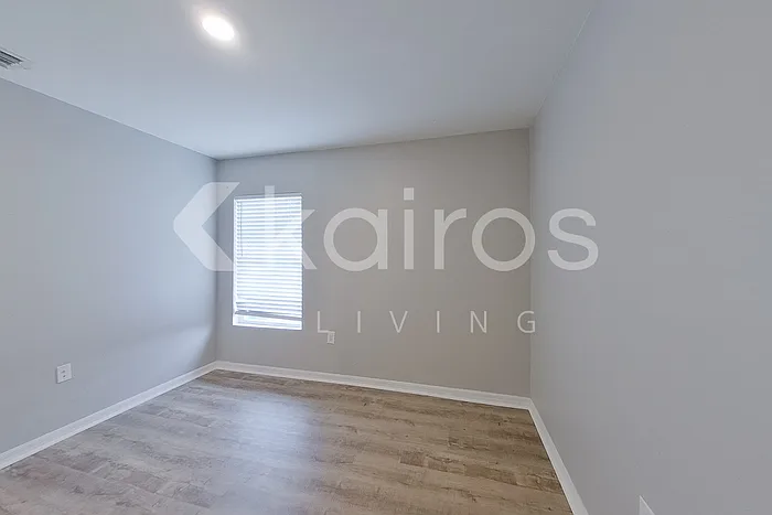 3024 NE 1st Ave — Photo 11