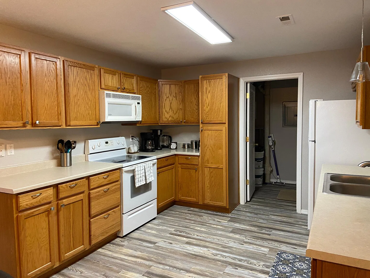 3080 Mandalay Grv — Photo 4