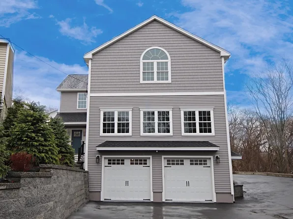 61 Hurd Ave, Saugus, MA 01906