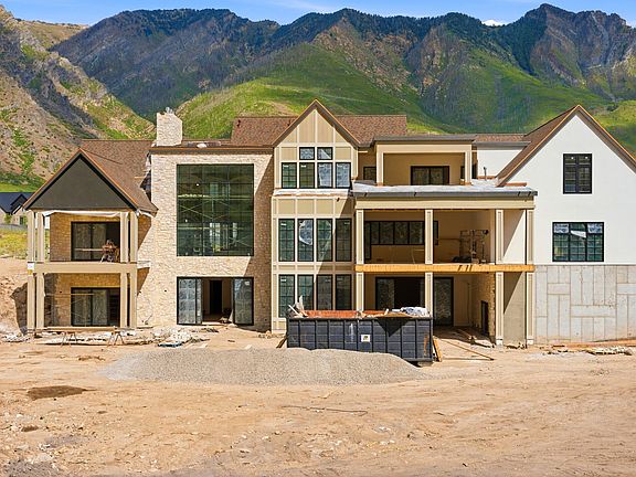 5th image of 1677 N Elk Ridge Ln #18