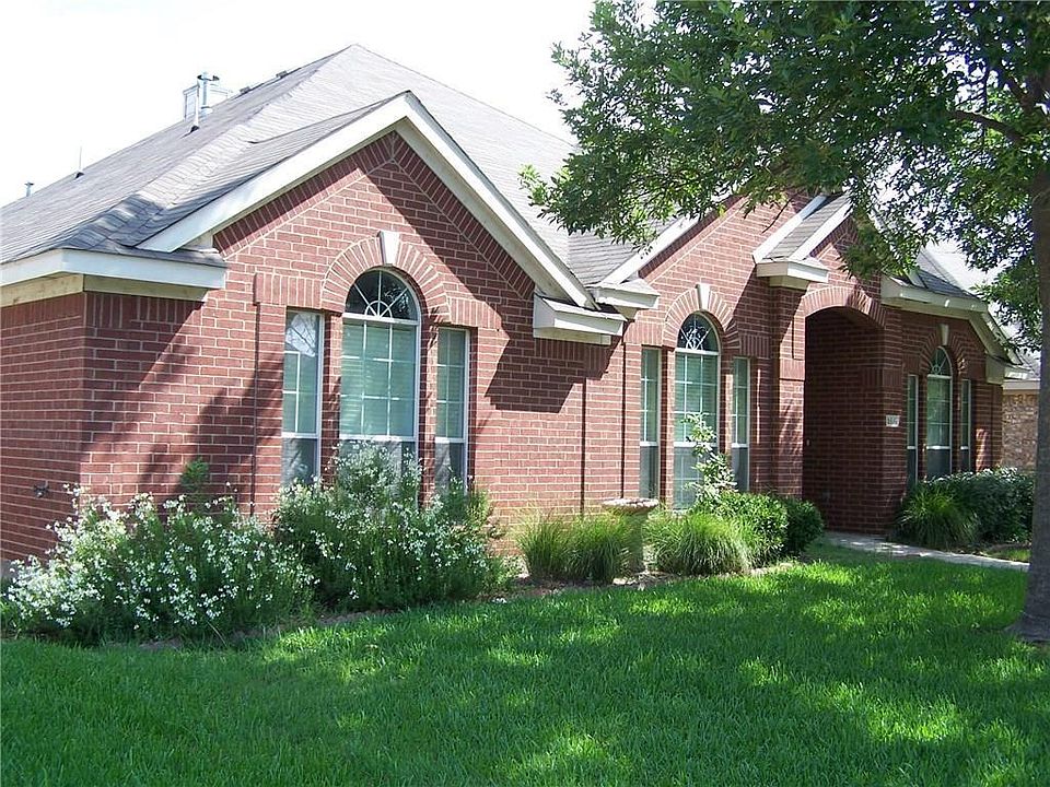 1st image of 5816 Vineyard Ln