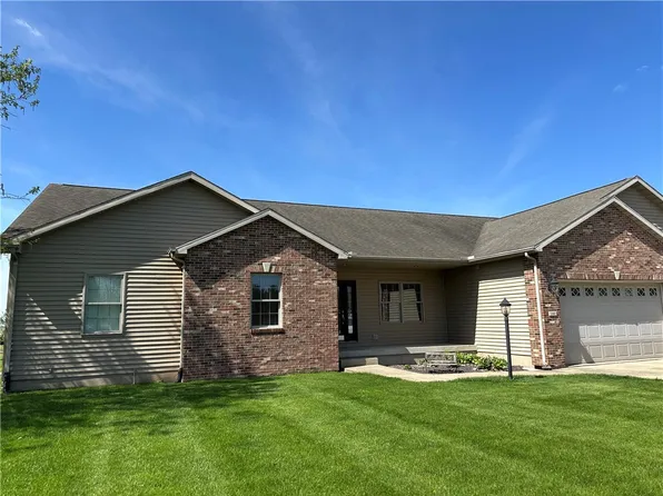 14 Kaskaskia Dr, Sullivan, IL 61951