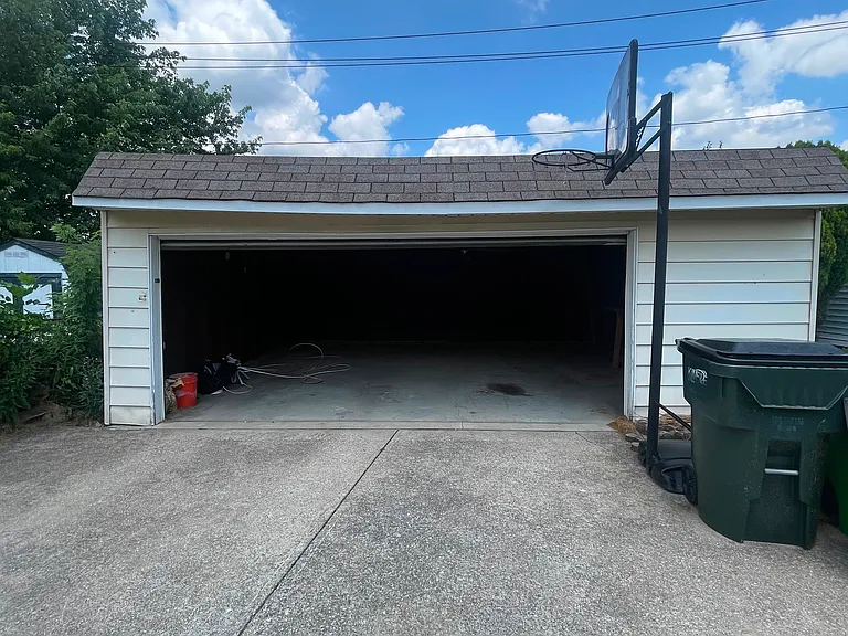 12317 Darlington Ave — Photo 10