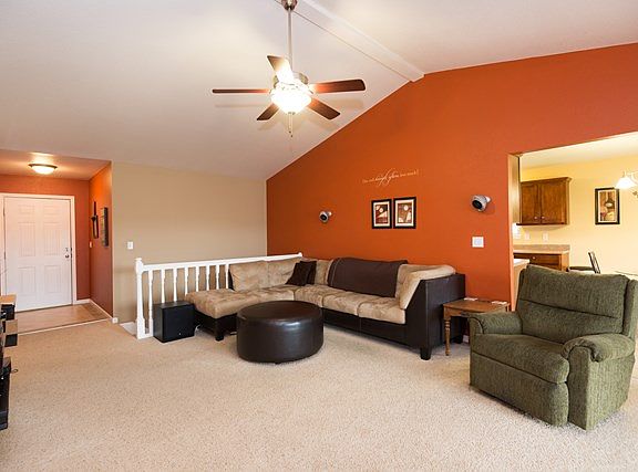 2nd image of 4043 Scarborough Way