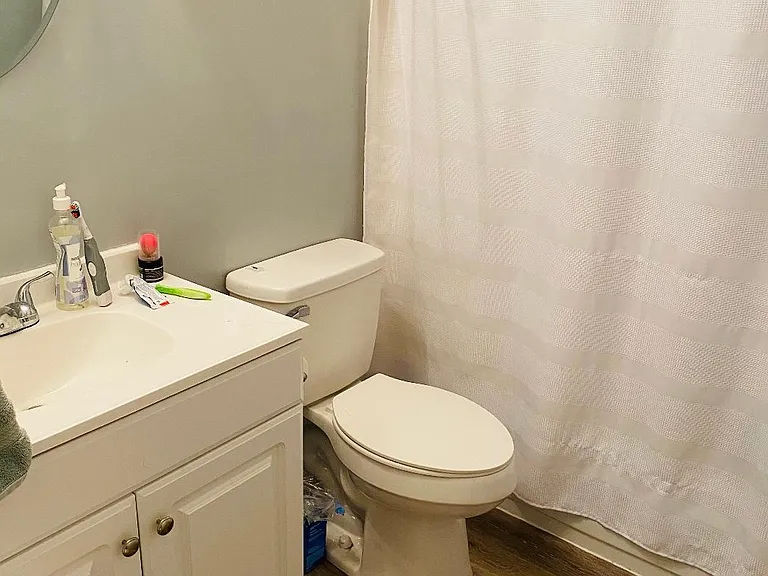 7403 Sabin Dr — Photo 3
