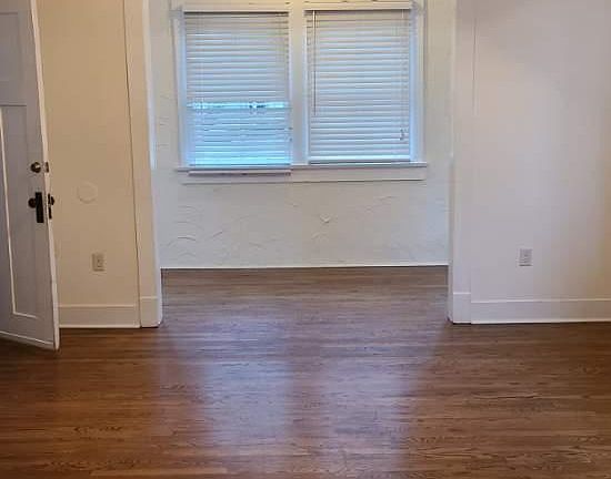 4th image of 2121 Audubon St