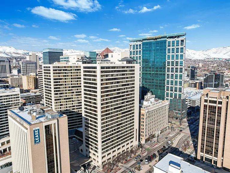 48 W Broadway S #407 — Photo 29