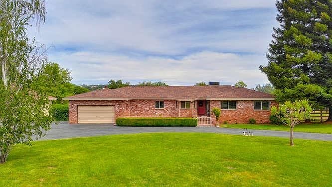 1st image of 1723 Gina Louise Ln
