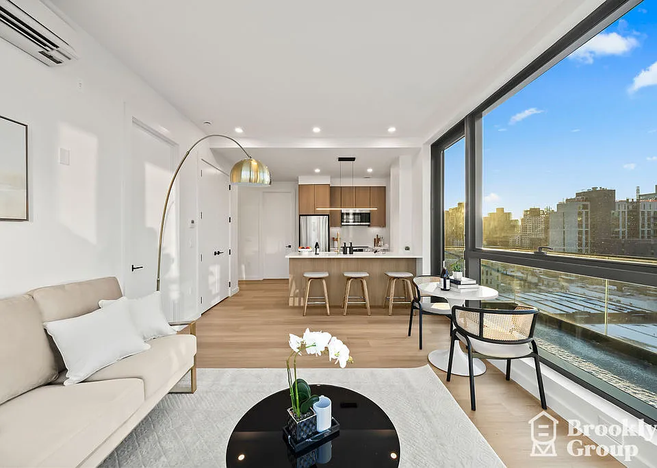 556 Baltic St #809