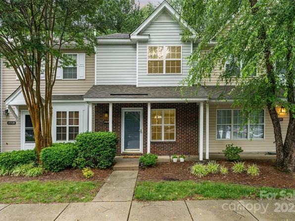 10223 Reindeer Way Ln, Charlotte, NC 28216