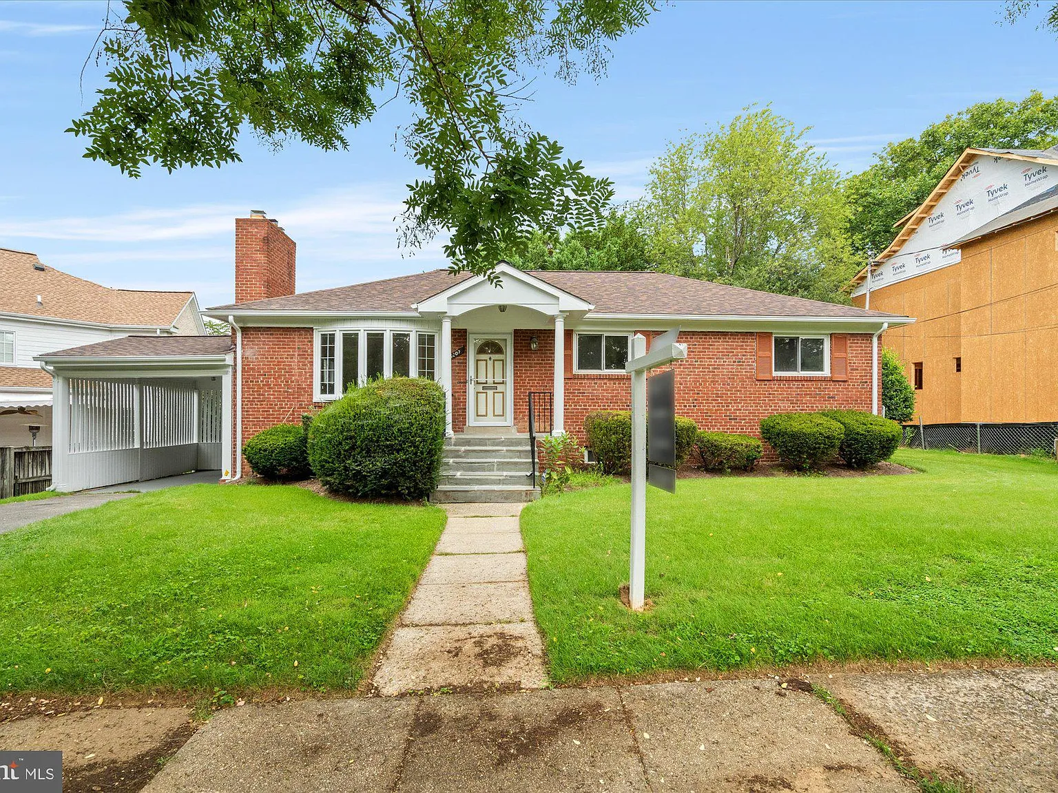 4 bed, 3.0 bath, 2407 sqft, $5,500 — Photo 1