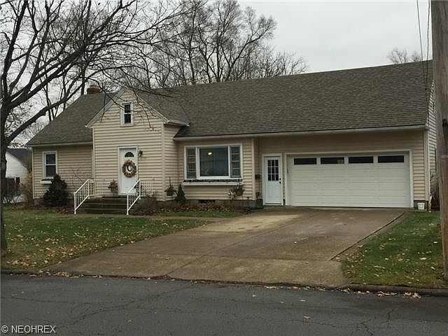 1st image of 27 Leawood Ave