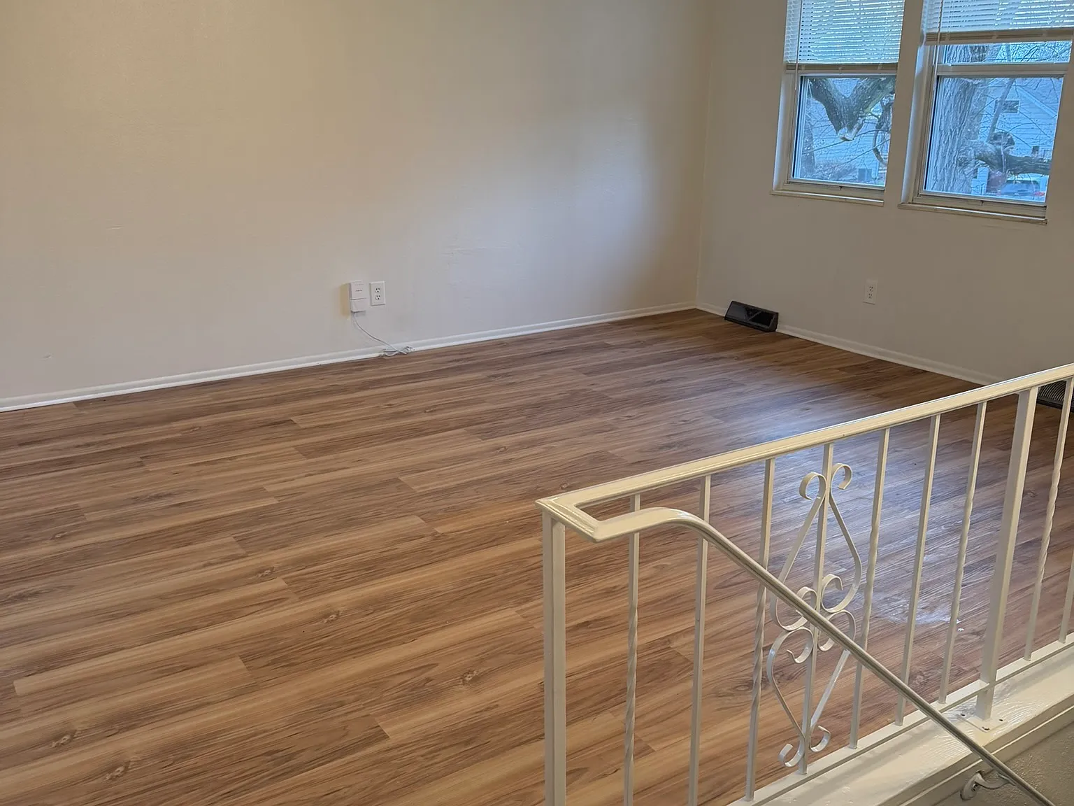 3 bed, 1.5 bath, 1100 sqft, $1,295 — Photo 3