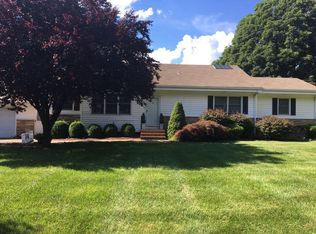 29 Tindall Rd, Robbinsville, NJ 08691