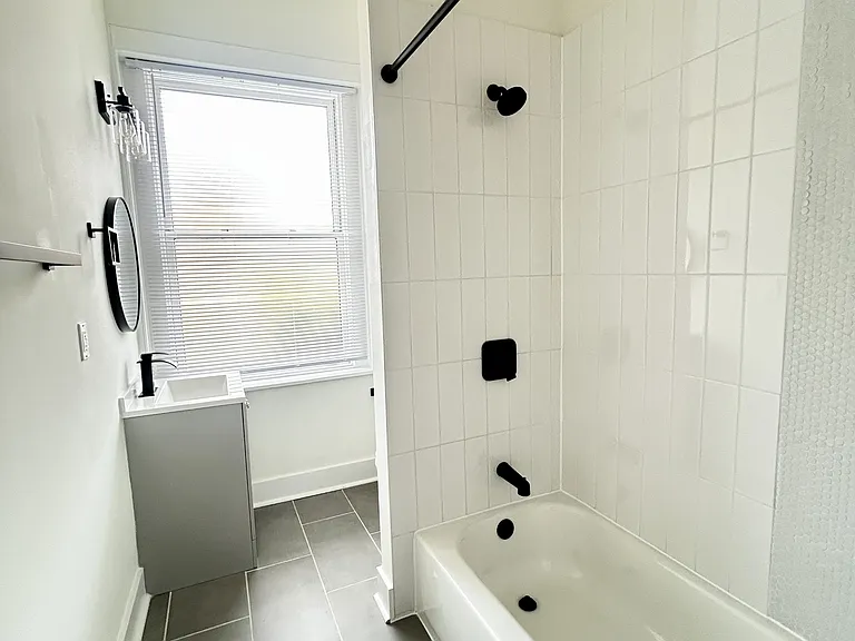 1130 N Calvert St — Photo 4
