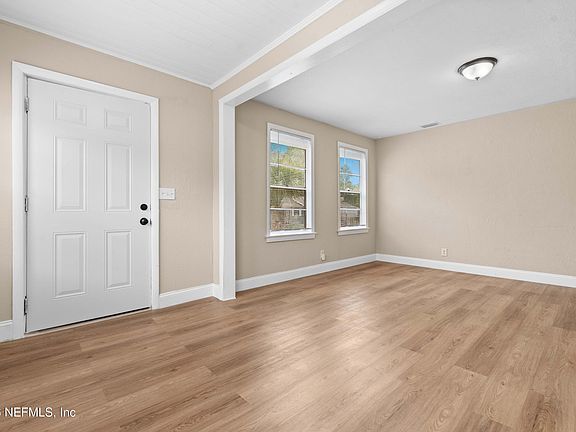 5th image of 2075 W 13TH Street