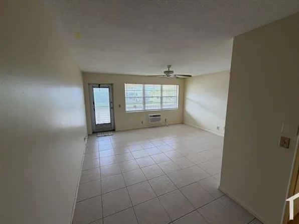261 Camden K, West Palm Beach, FL